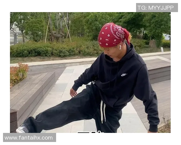 成都滑板队的包夹战术解析与滑板文化的深度融合探讨